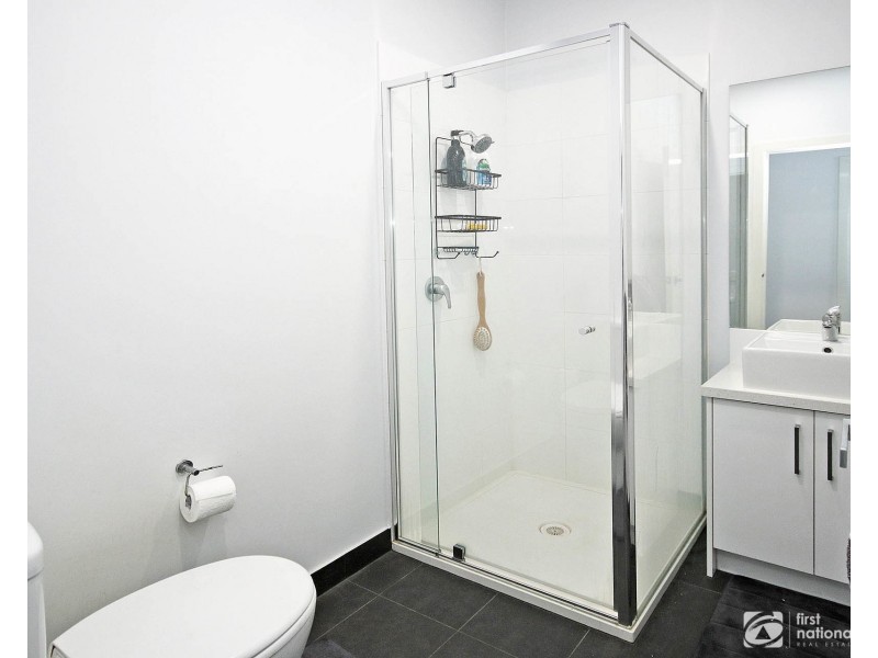 18 Coral-Pea Way, Cranbourne West VIC 3977