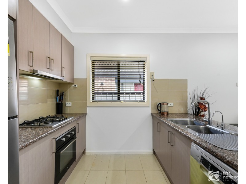 32 Ventasso Street, Clyde North VIC 3978