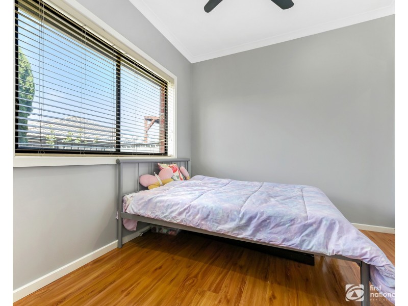 32 Ventasso Street, Clyde North VIC 3978