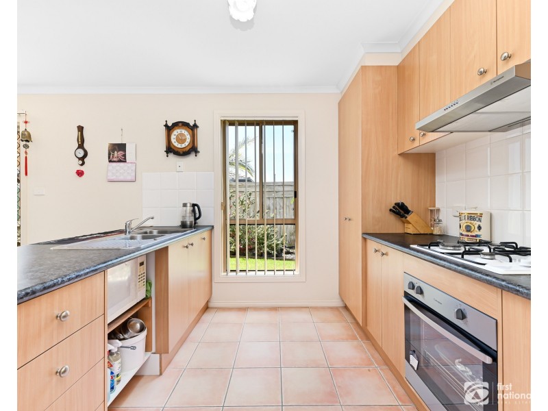 22 Bellbrae Crescent, Cranbourne West VIC 3977