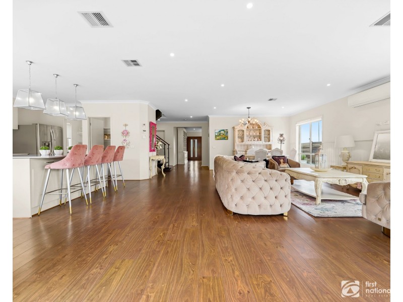 .2 Union Street, Clyde North VIC 3978