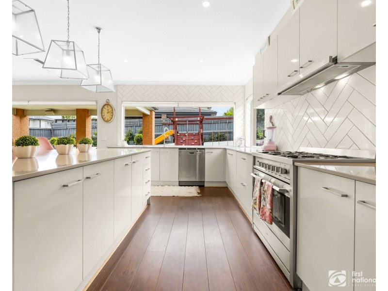 .2 Union Street, Clyde North VIC 3978