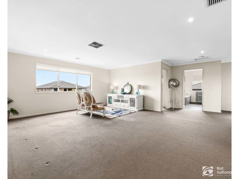 .2 Union Street, Clyde North VIC 3978