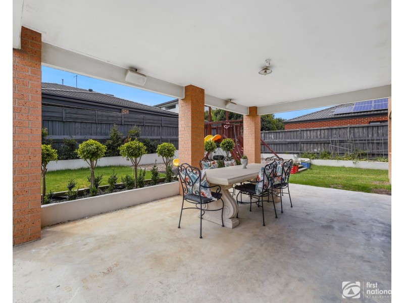 .2 Union Street, Clyde North VIC 3978