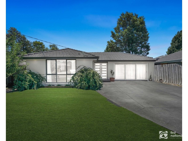 29 Dearing Avenue, Cranbourne VIC 3977