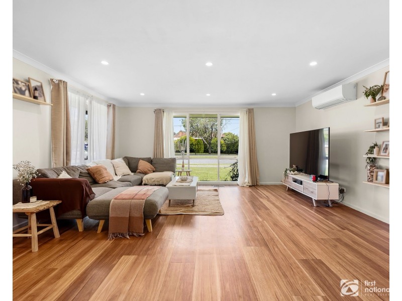 29 Dearing Avenue, Cranbourne VIC 3977