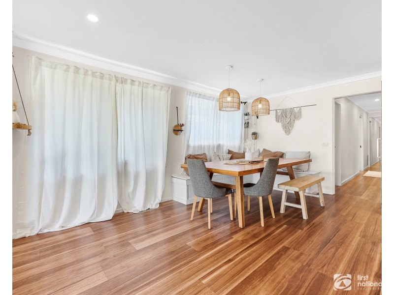 29 Dearing Avenue, Cranbourne VIC 3977