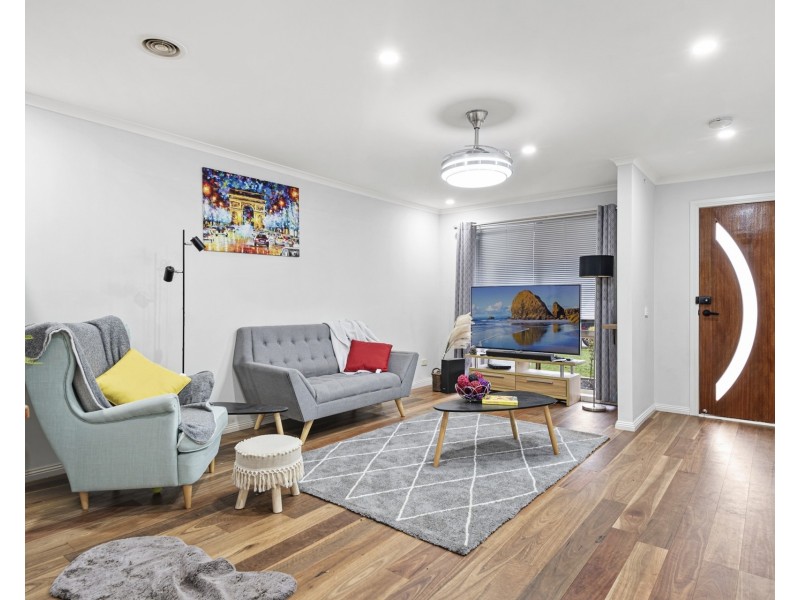 80 Earlsfield Drive, Berwick VIC 3806