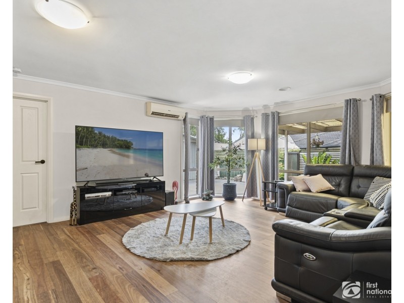80 Earlsfield Drive, Berwick VIC 3806