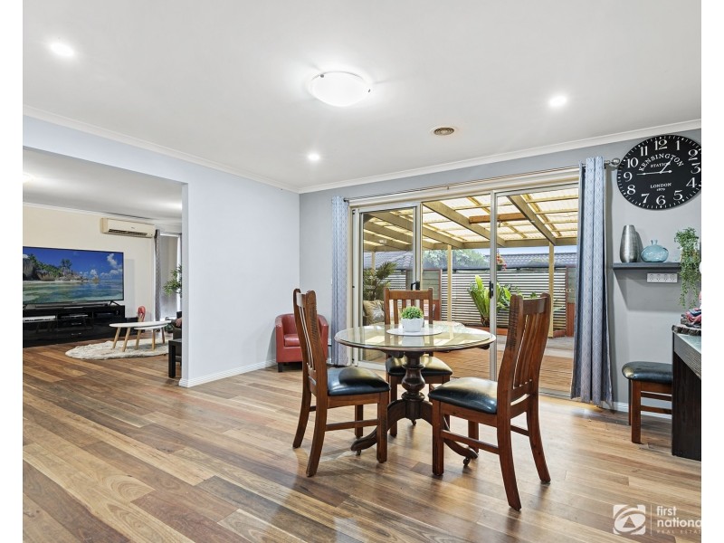 80 Earlsfield Drive, Berwick VIC 3806