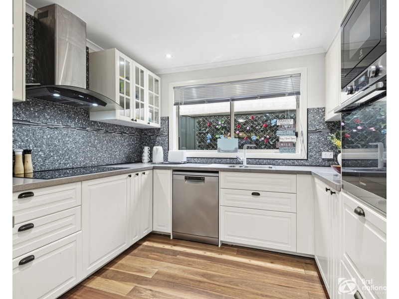 80 Earlsfield Drive, Berwick VIC 3806