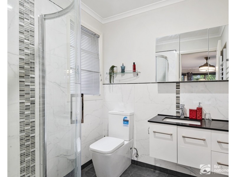 80 Earlsfield Drive, Berwick VIC 3806
