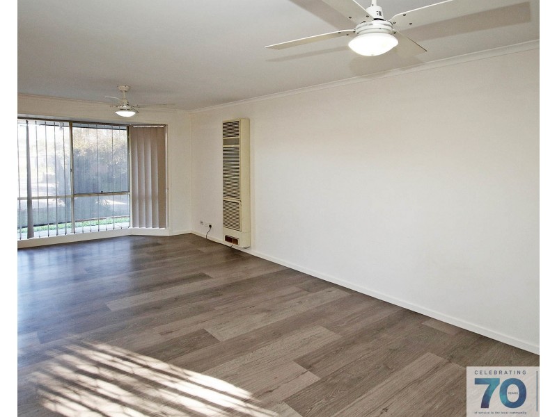 2/14 Phelan Drive, Cranbourne North VIC 3977