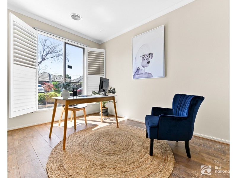 44 Karabair Street, Cranbourne East VIC 3977