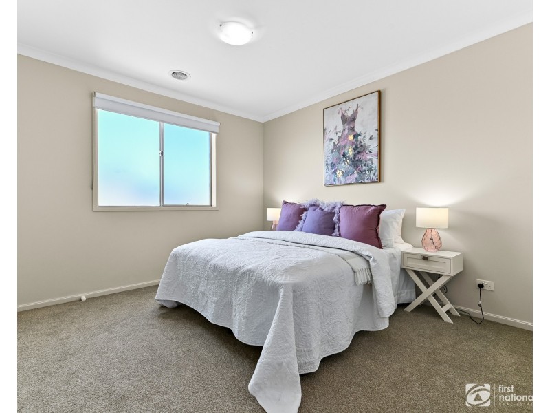 44 Karabair Street, Cranbourne East VIC 3977