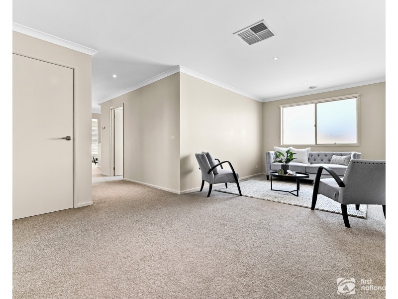 44 Karabair Street, Cranbourne East VIC 3977