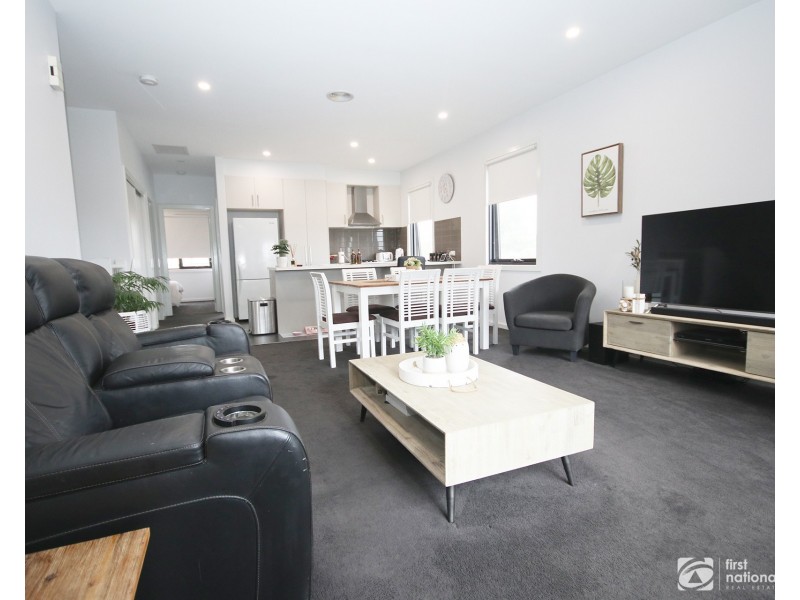 2 Push Pea Way, Cranbourne West VIC 3977