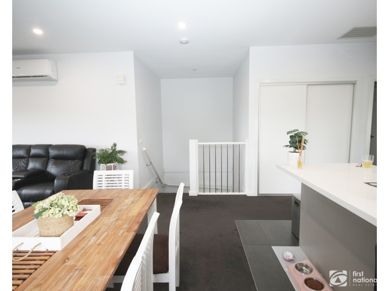 2 Push Pea Way, Cranbourne West VIC 3977