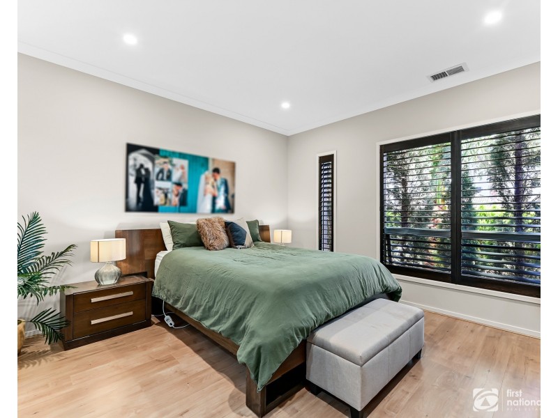 23 Buckskin Drive, Clyde North VIC 3978