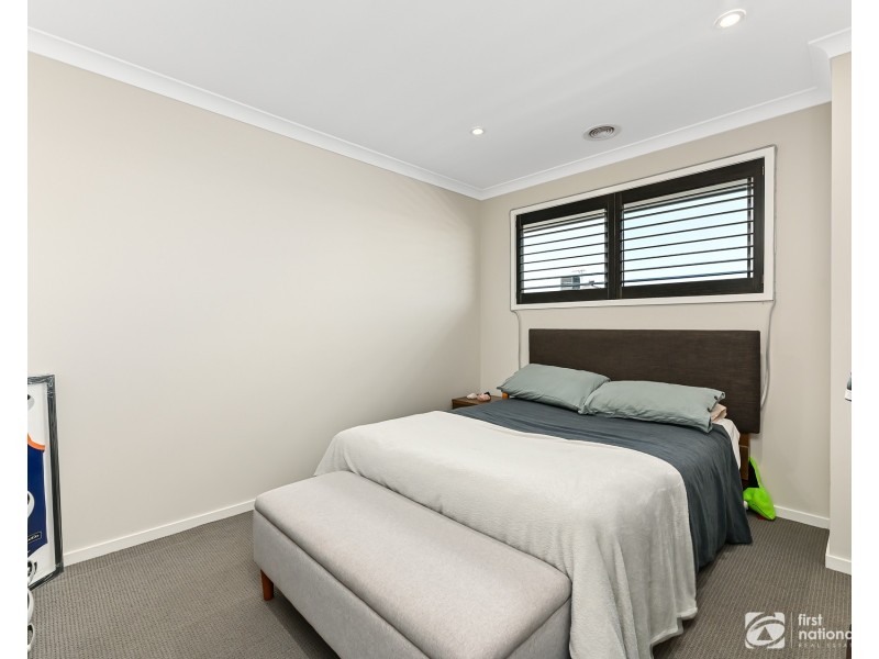 23 Buckskin Drive, Clyde North VIC 3978
