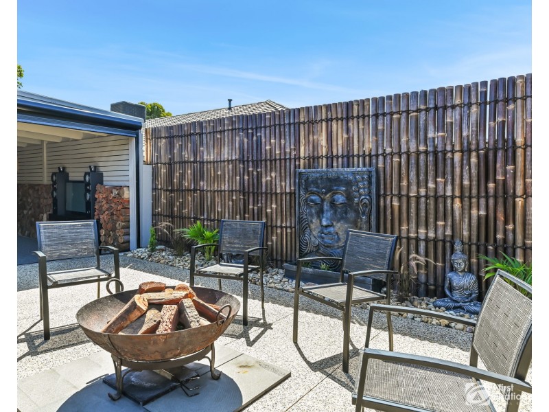 23 Buckskin Drive, Clyde North VIC 3978