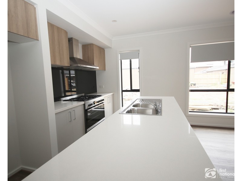 17 Blainey Way, Officer VIC 3809