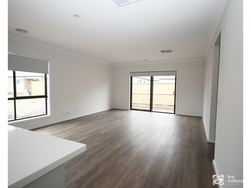 17 Blainey Way, Officer VIC 3809