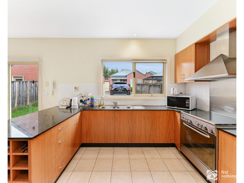 4/10 Parkhill Drive, Berwick VIC 3806