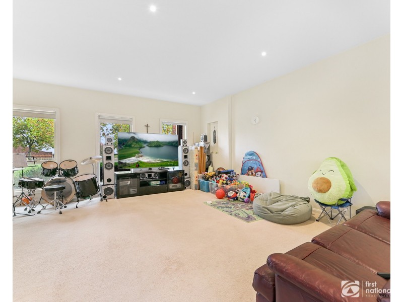 4/10 Parkhill Drive, Berwick VIC 3806