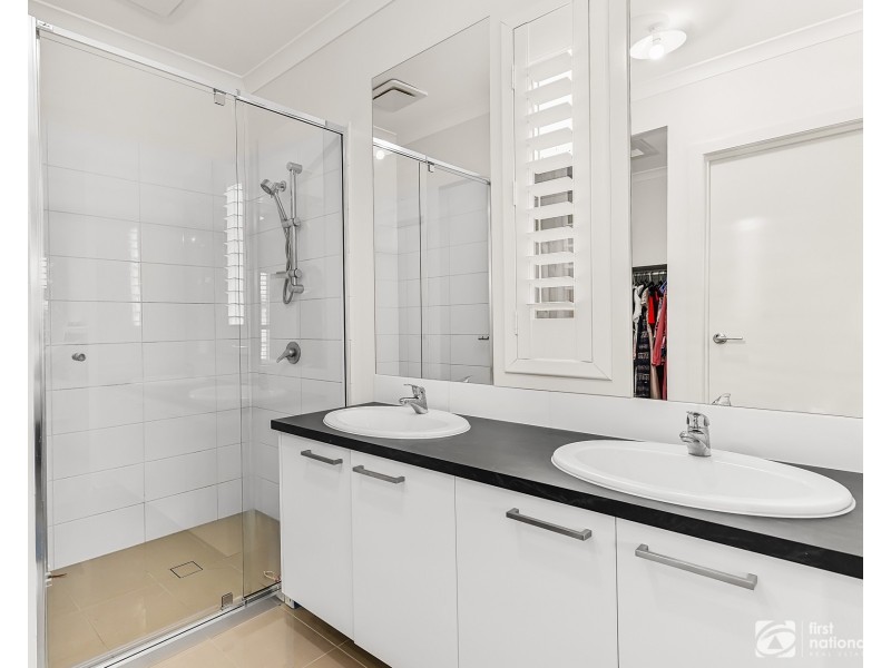 62 Kaduna Drive, Officer South VIC 3809