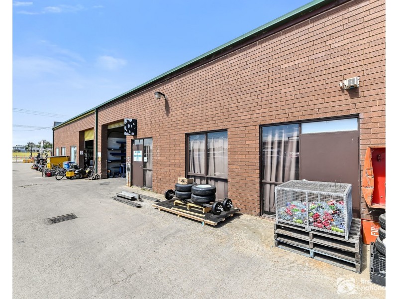 2/37 Cameron Street, Cranbourne VIC 3977