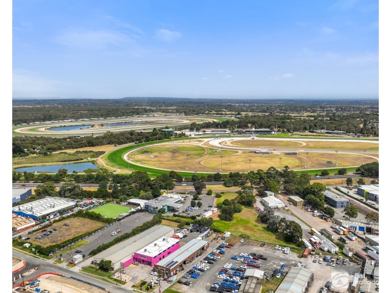 2/37 Cameron Street, Cranbourne VIC 3977