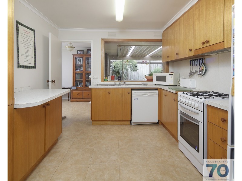 56 Endeavour Drive, Cranbourne North VIC 3977