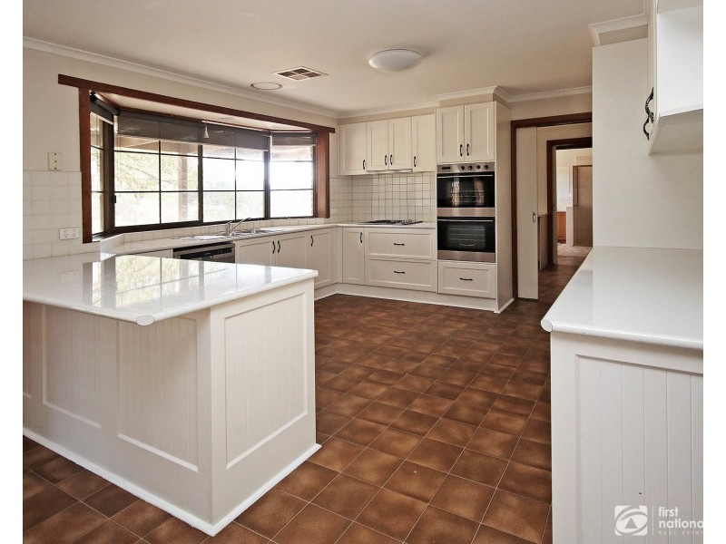 235 Manks Road, Clyde VIC 3978