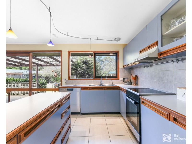 10 Facey Road, Devon Meadows VIC 3977