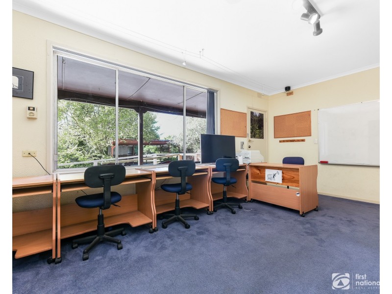 10 Facey Road, Devon Meadows VIC 3977