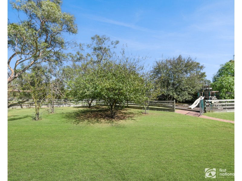 10 Facey Road, Devon Meadows VIC 3977