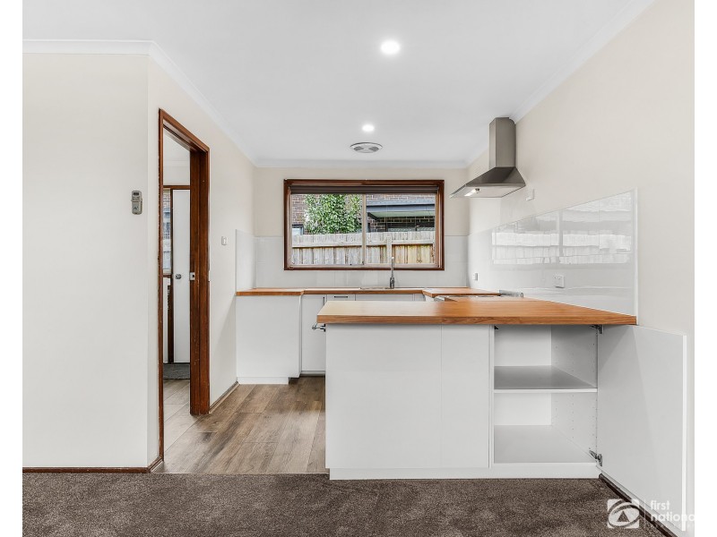 3/4 Walter Street, Cranbourne VIC 3977