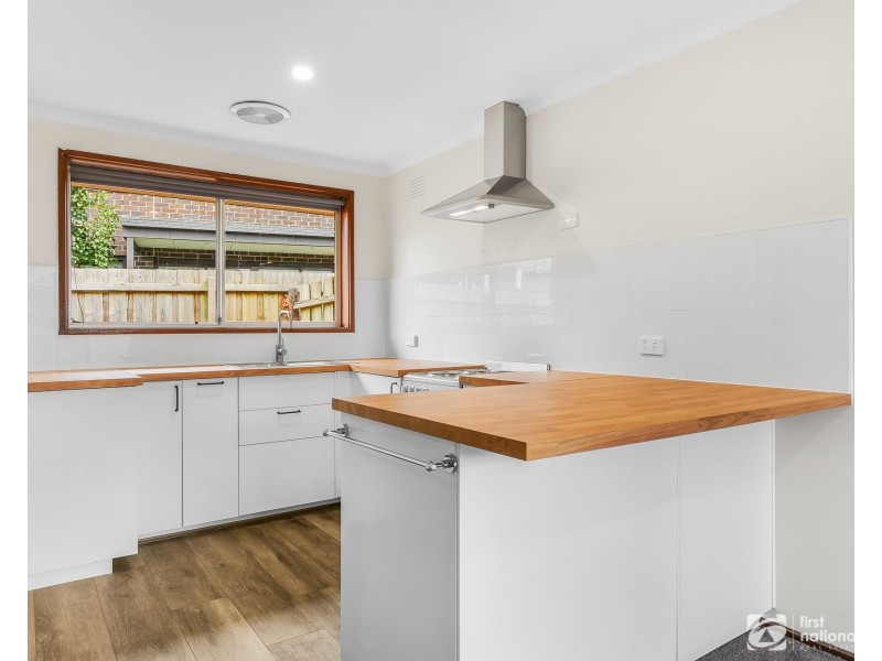 3/4 Walter Street, Cranbourne VIC 3977