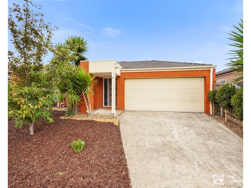 20 Broadstone Way, Cranbourne VIC 3977
