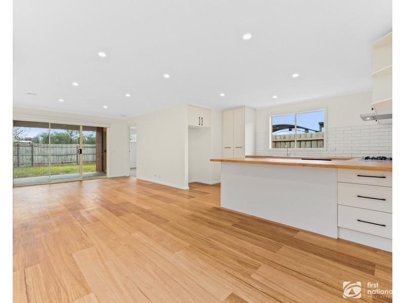 20 Broadstone Way, Cranbourne VIC 3977