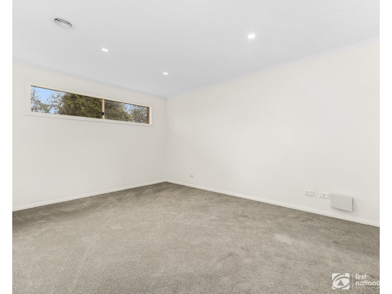 20 Broadstone Way, Cranbourne VIC 3977