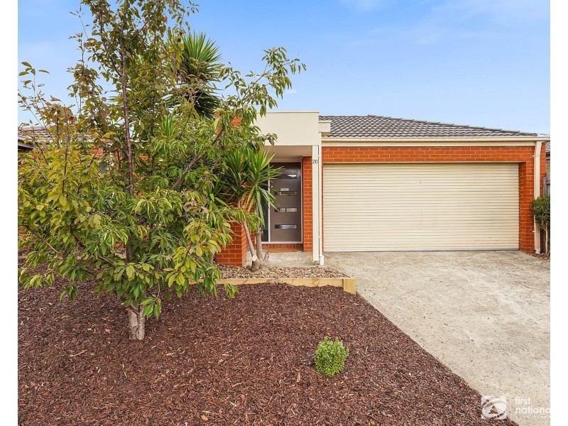 20 Broadstone Way, Cranbourne VIC 3977