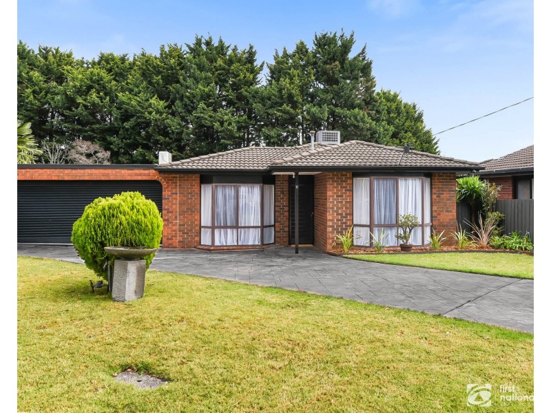 11 Manisa Place, Cranbourne West VIC 3977