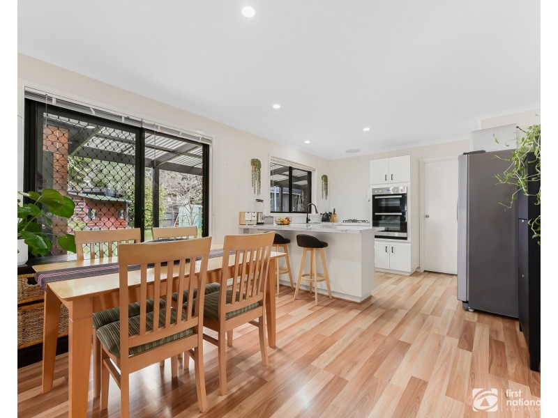 11 Manisa Place, Cranbourne West VIC 3977