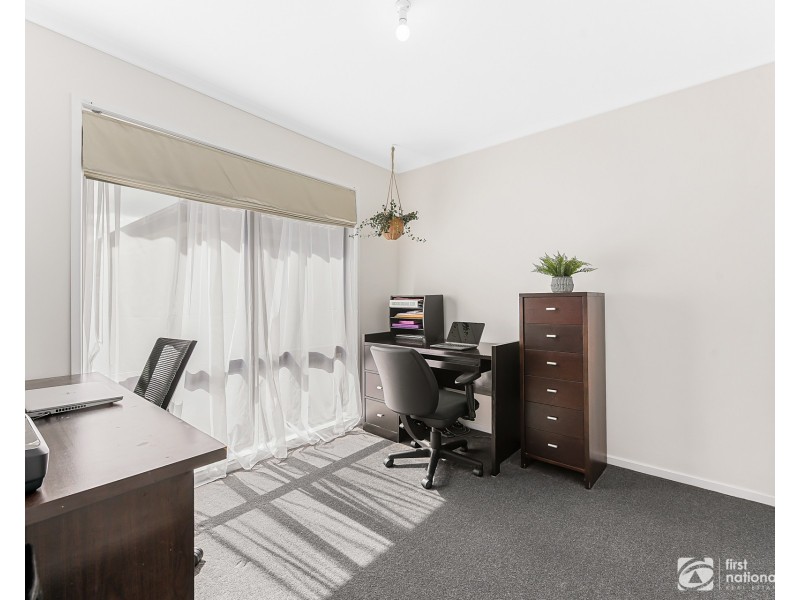 11 Manisa Place, Cranbourne West VIC 3977