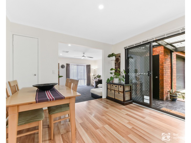 11 Manisa Place, Cranbourne West VIC 3977