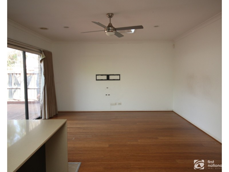 7 Albida Parade, Lyndhurst VIC 3975