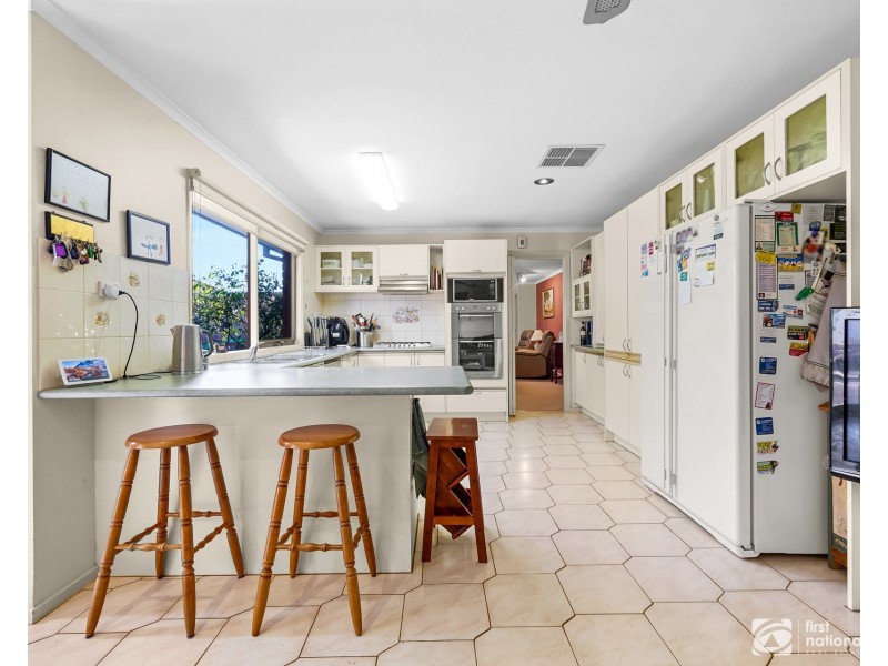 6 Bianco Court, Cranbourne North VIC 3977