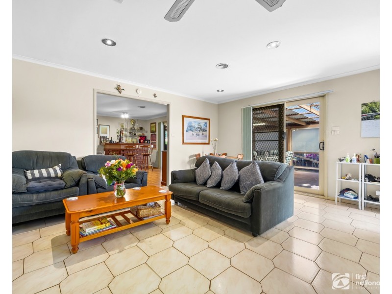 6 Bianco Court, Cranbourne North VIC 3977